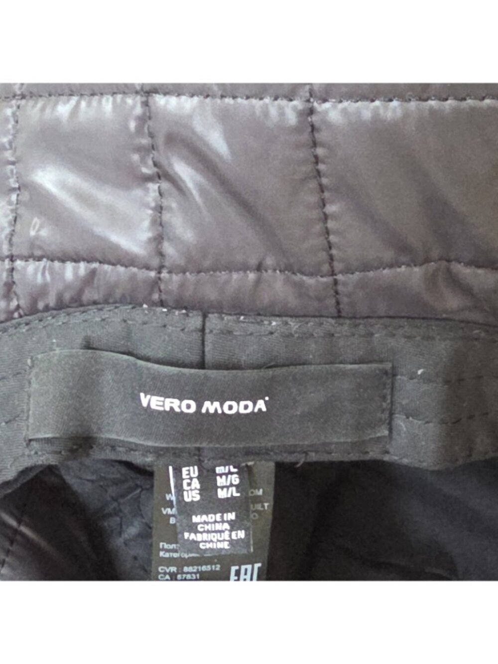 Vero Moda Puffer Quilted Bucket Hat M/ L Black Packable Edgy Eco Friendly Grunge - Picture 4 of 13